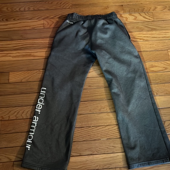Under armor kids sweat pants - Picture 2 of 7